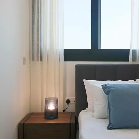 Apartment Phaedrus Living: Sea View Anna 302 *