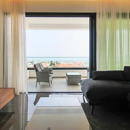 Phaedrus Living: Sea View Anna 302 Апартаменты *