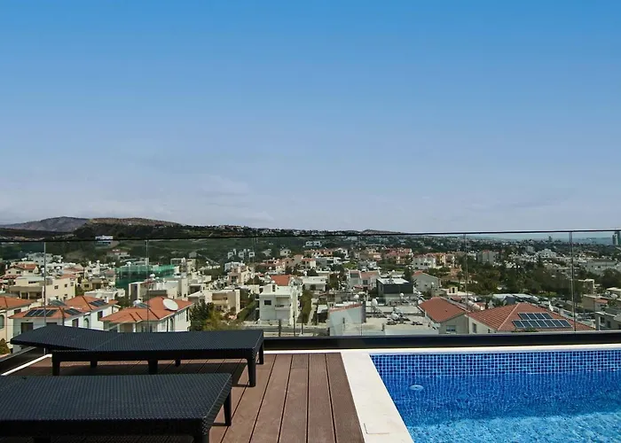 Phaedrus Living: Sea View Anna 302 *